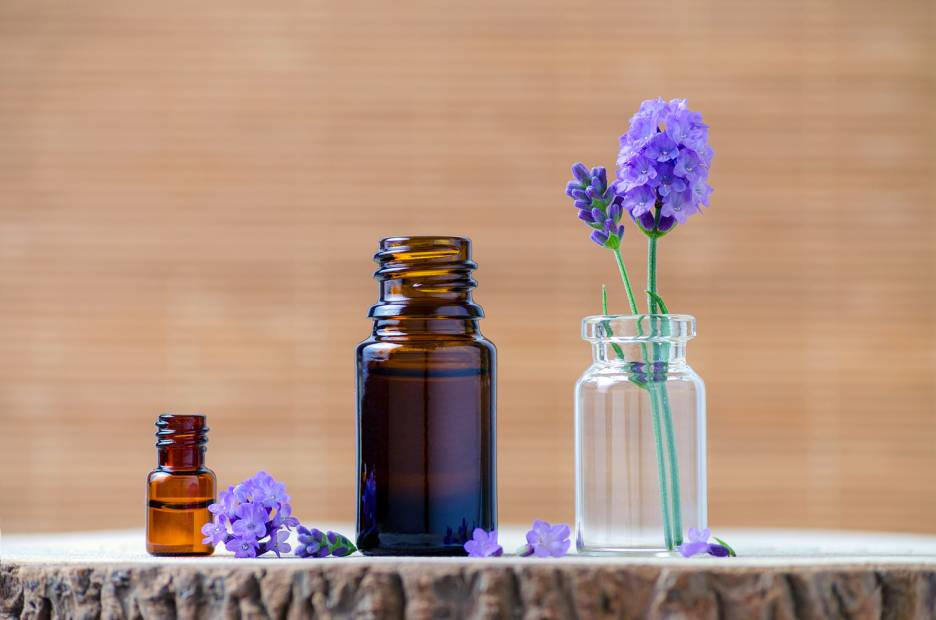Benefits of Essential Oils & Aromatherapy
